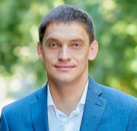 Blindfolded and Taken Away: Mayor of Melitopol Told the Story of His Russian Captivity