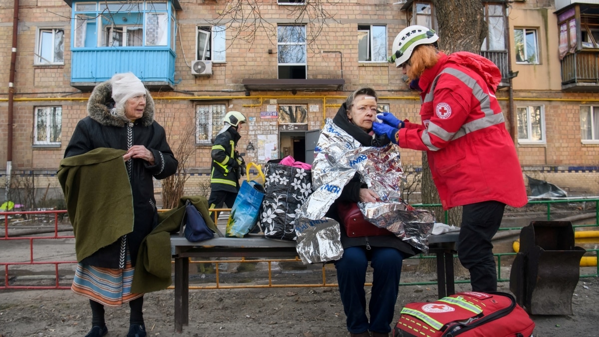  US Doctors Go Online to Provide Care in Ukraine 
