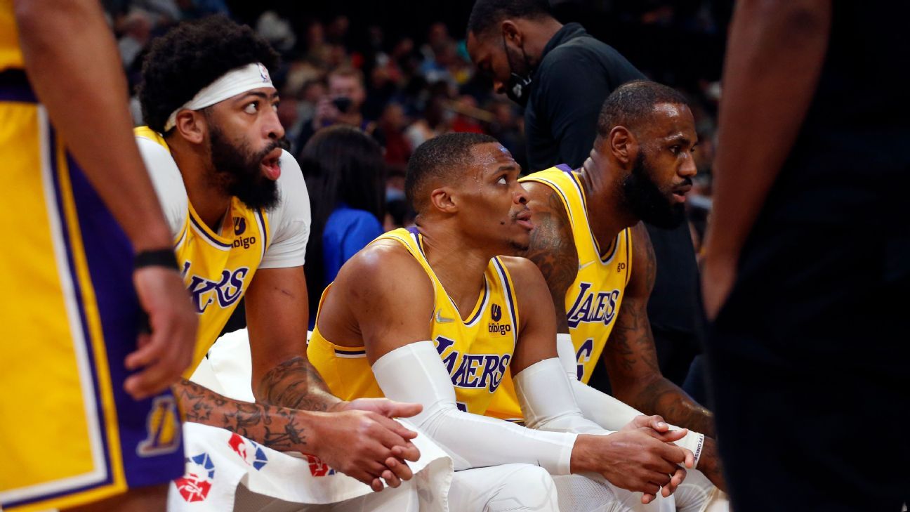 How does the Lakers' coaching change affect their offseason plans?