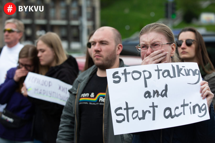 ‘Save Mariupol defenders’ rally in Kyiv