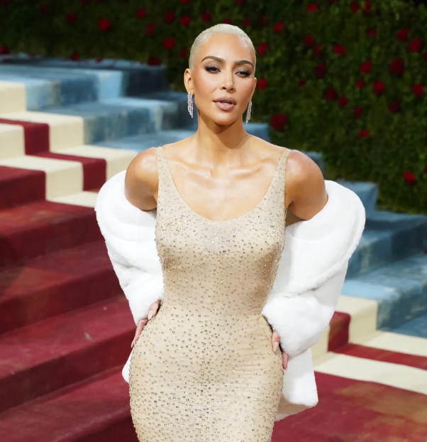 Kim Kardashian's Dangerously Rapid Weight Loss for the Met Gala Is Not Normal or Admirable