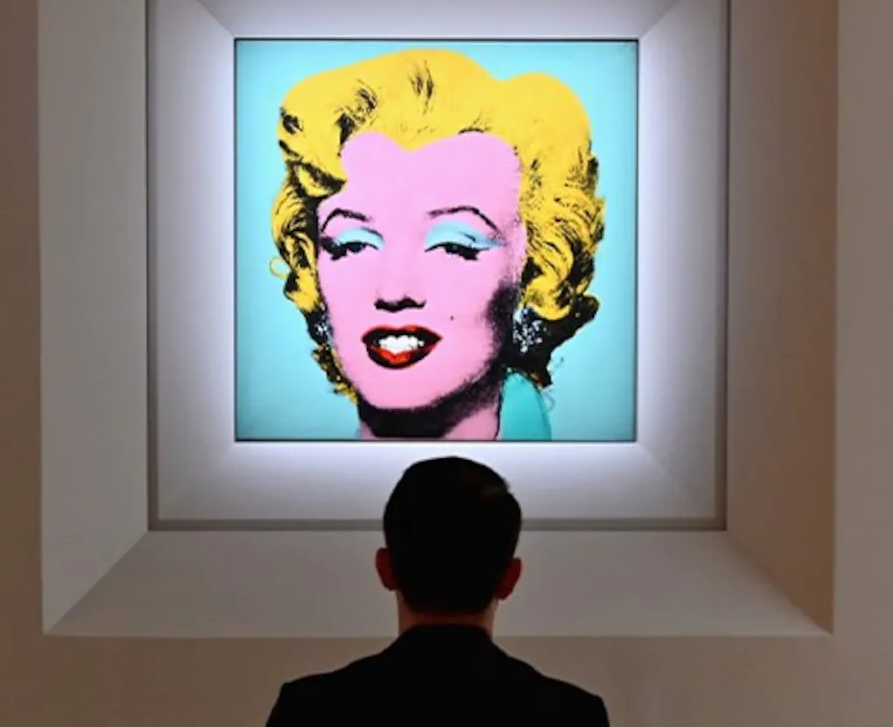 The iconic painting by Warhol and Marilyn Monroe sold for a record $ 195 million