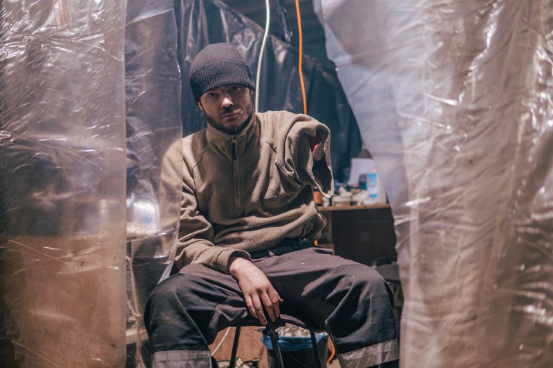 Azov regiment shares pictures of wounded Mariupol defenders