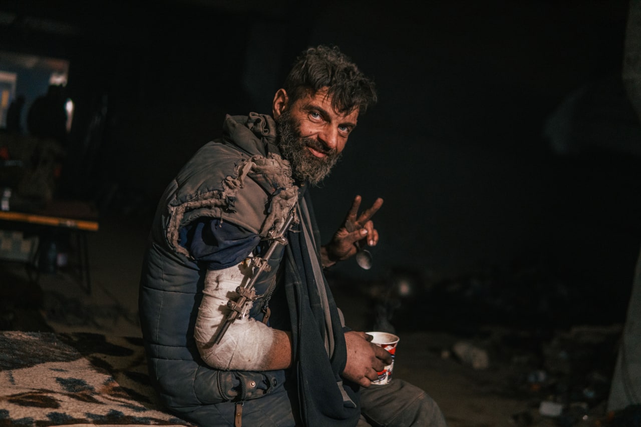 Wounded Ukrainian soldiers in Azovstal: photos