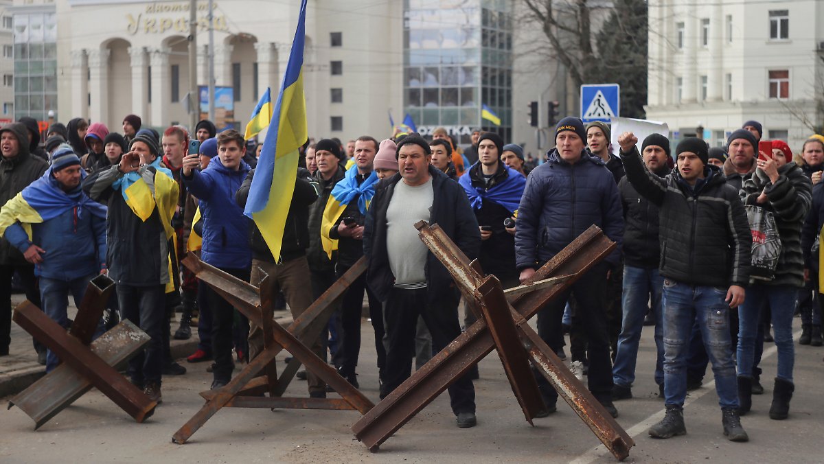 The War. The US has decided on $40 billion for Ukraine, occupiers want to annex