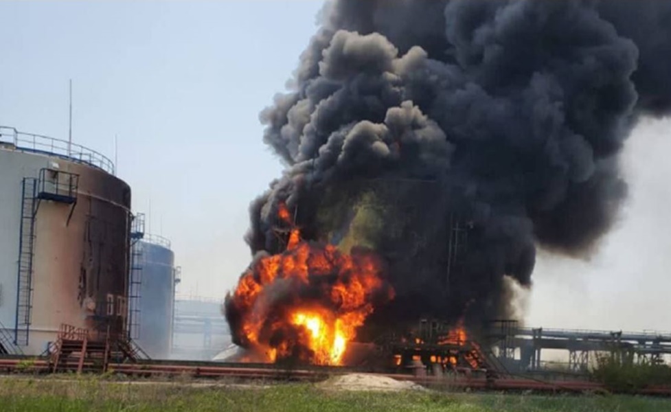 The enemy fired on the factory in Severodonetsk, three victims in Lysychansk - Haidai