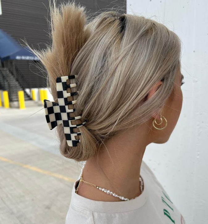 15 Best Claw Clip Hairstyles to Copy ASAP