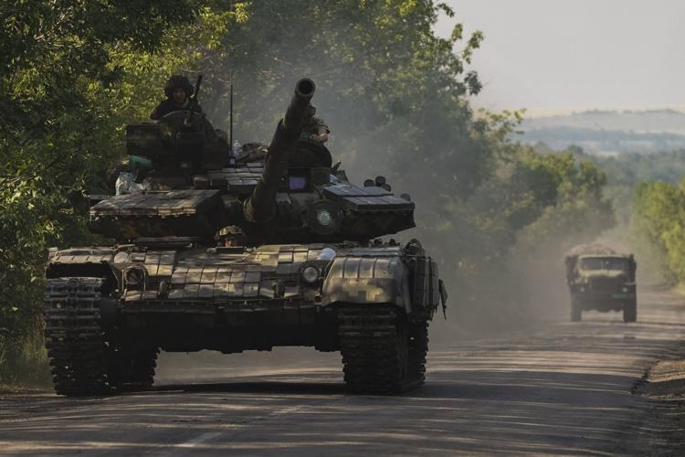 Enemy drives Ukrainian units out of Sievierodonetsk center. Battle ongoing