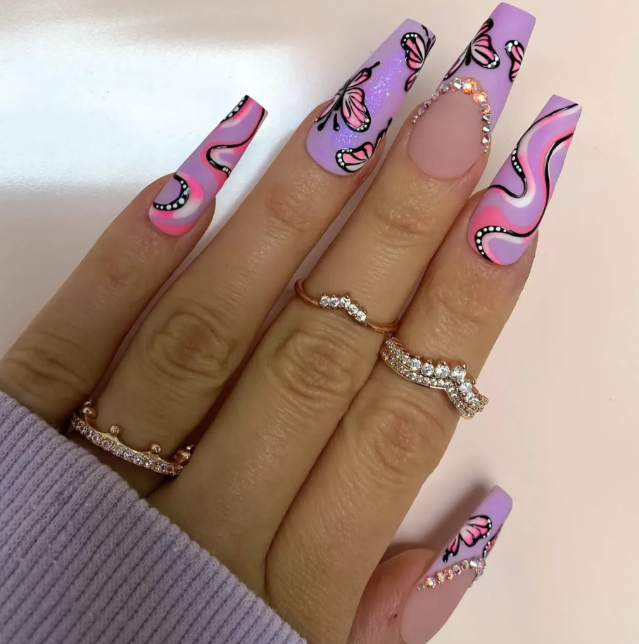 Butterfly Nails Are Taking Flight This Summer