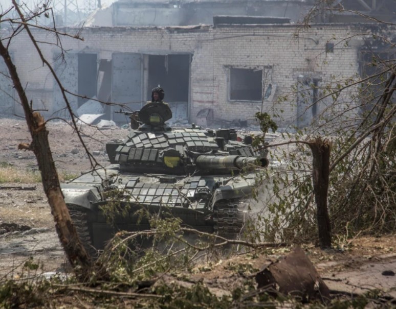 Russians seize Toshkivka, shell Lysychansk - governor