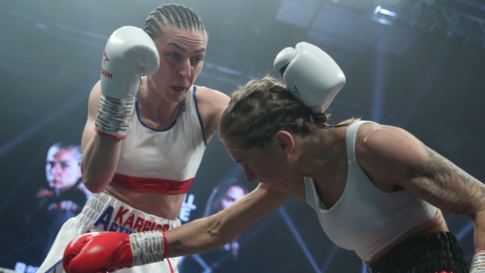Karriss Artingstall dominates Vaida Masiokaite to win professional debut