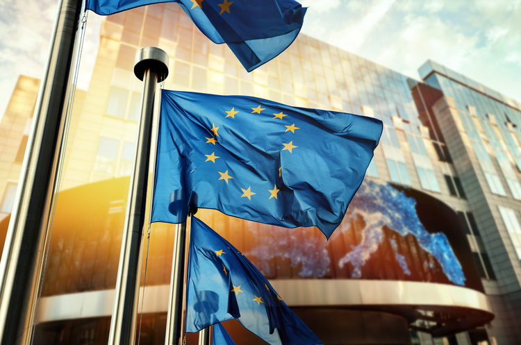 EU and Ukraine Sign Transport Visa-Free