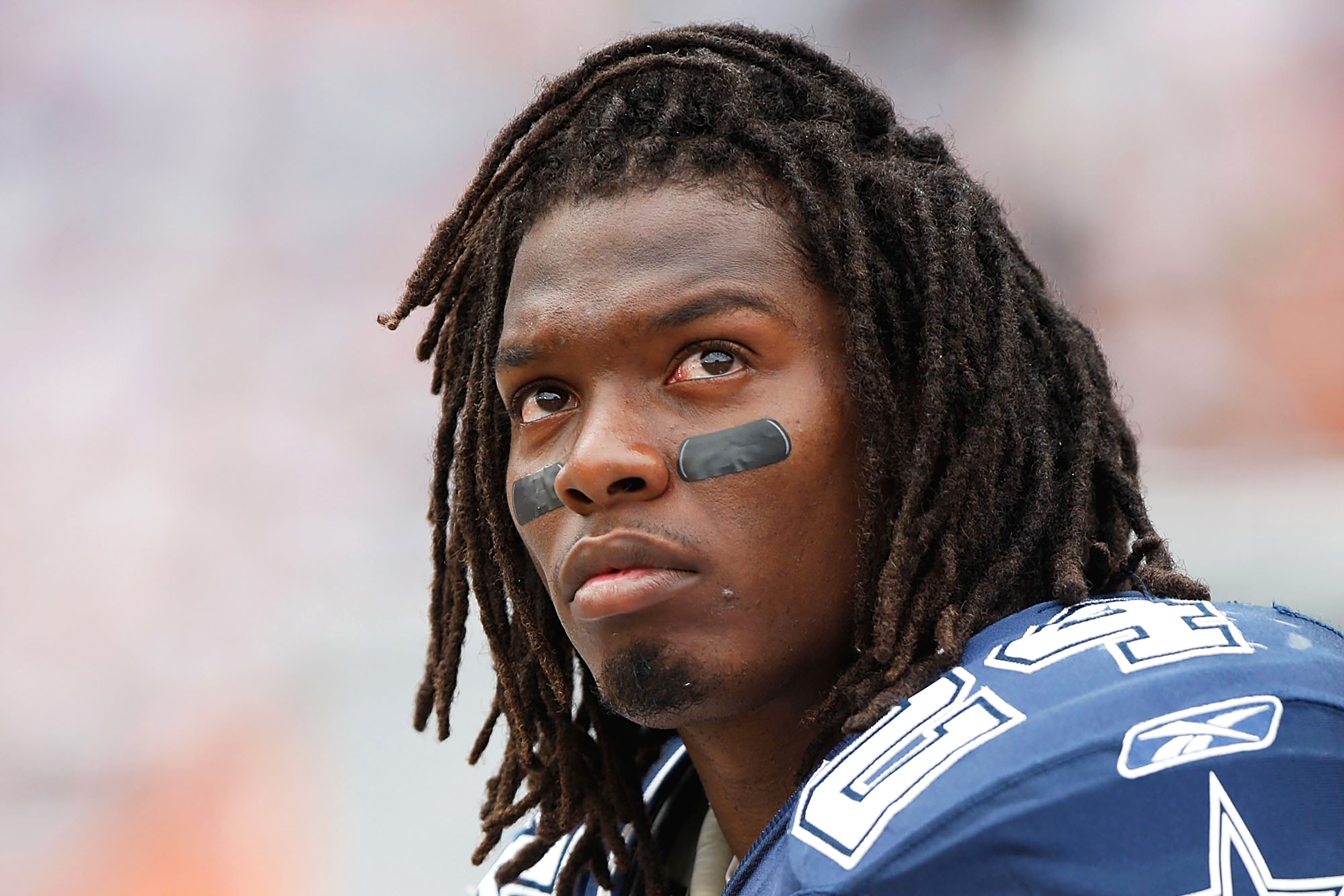 Officials say former Dallas Cowboys, Chicago Bears running back Marion Barber III died of heat