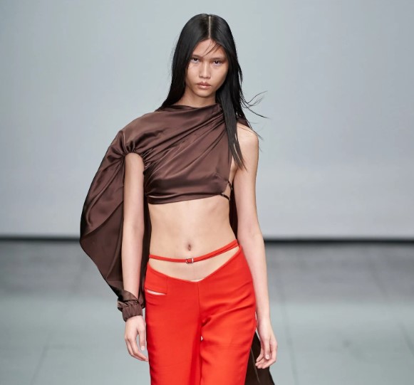 3 Y2K-Inspired Looks You Need to Wear This Summer