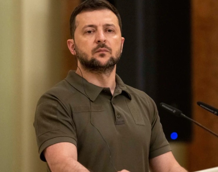 Ukraine's President Fires Security Chief, Prosecutor General