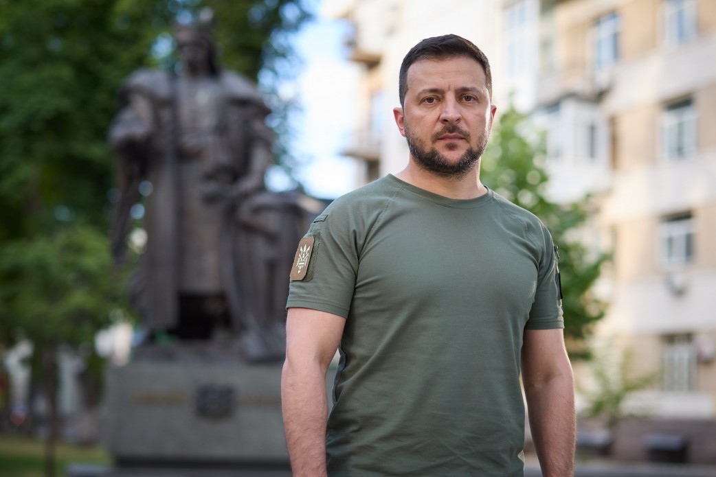 Zelenskyy congratulates Ukrainians on Statehood Day
