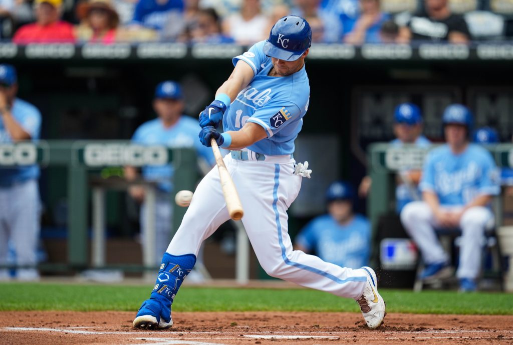 New York Yankees acquire All-Star outfielder Andrew Benintendi from the Kansas City Royals