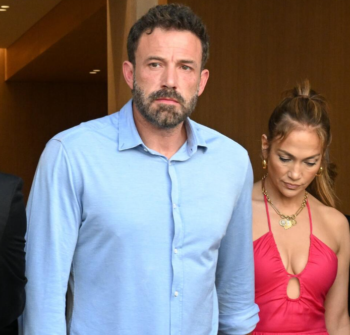 Jennifer Lopez's Picnic Bra Top and Skirt Set Are as Summer as It Gets