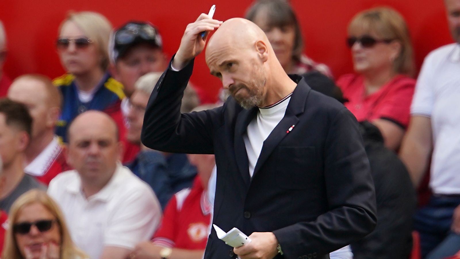 'Scrambling around the cheap, easy aisle' - Man Utd's transfer strategy assessed