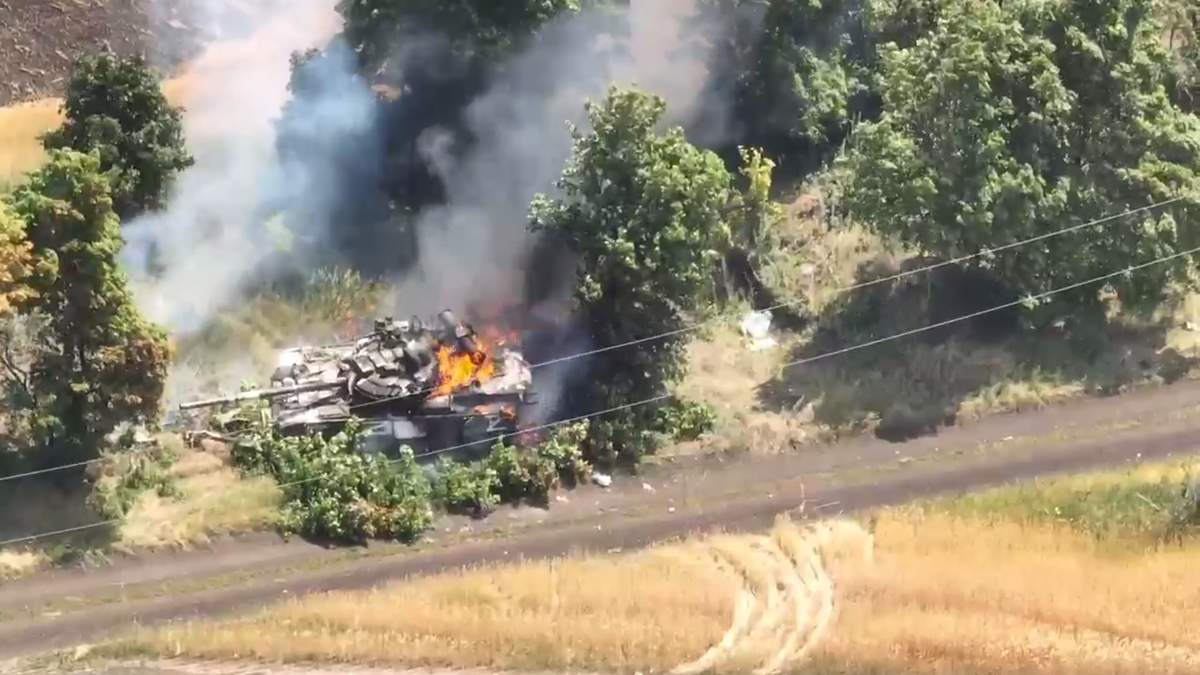 In Kharkiv region, fighters of 93rd SMB fired at group of occupiers on two armored vehicles. VIDEO