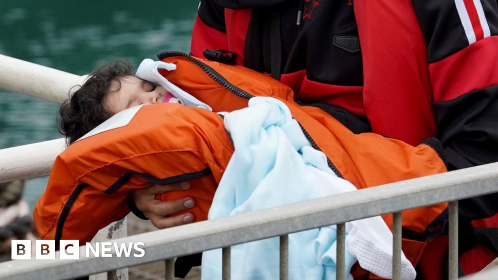 Channel migrants: Almost 1,300 migrants cross Channel in new record