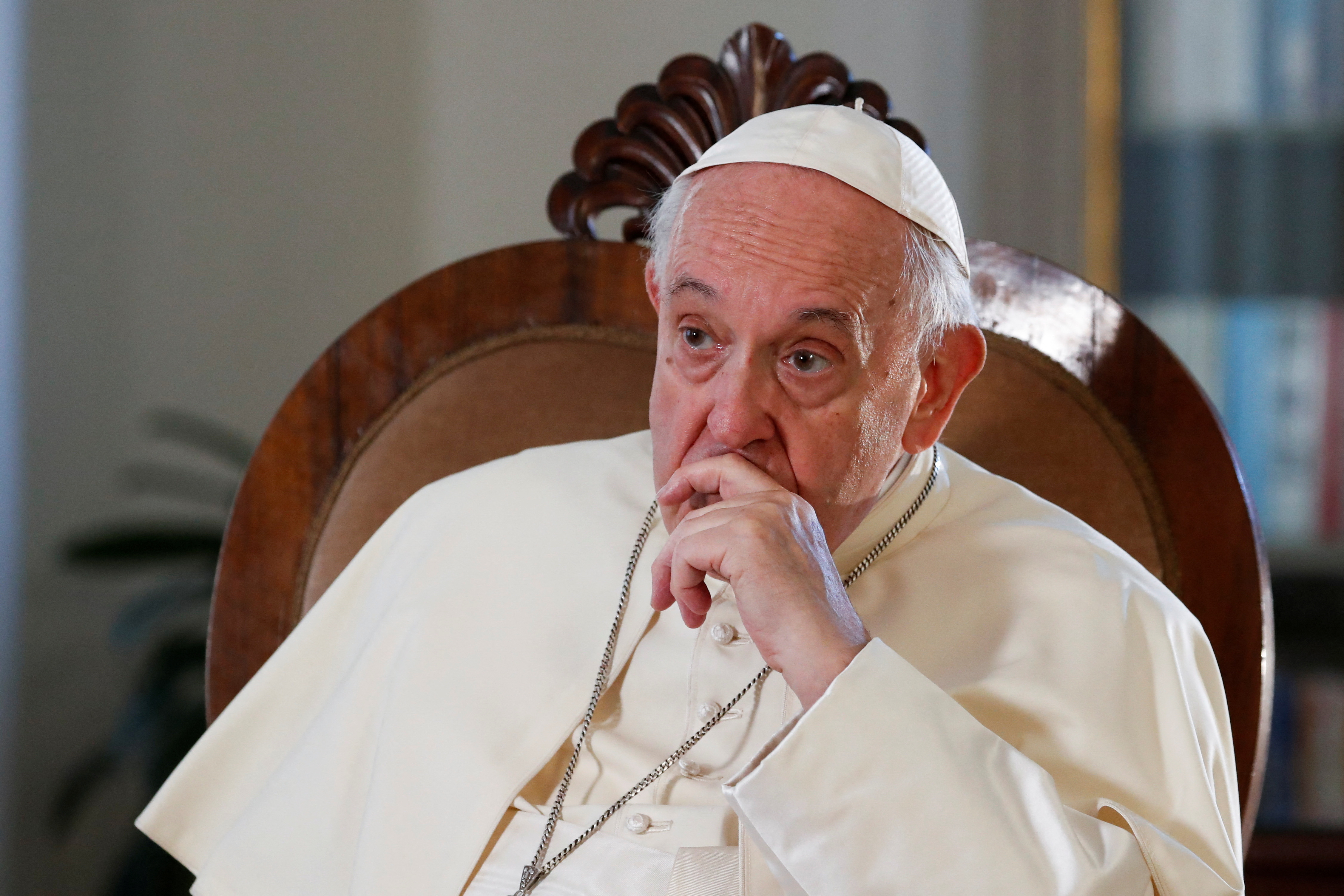 Visitor from Another World: Is It Appropriate to Invite Pope Francis to Ukraine