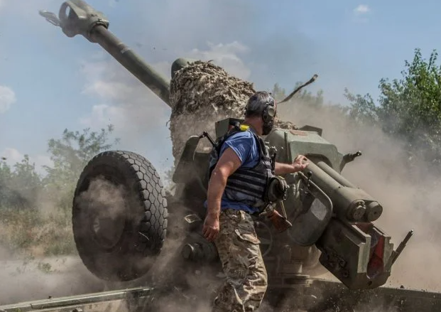 Ukrainian army launches offensives 'on many axes in the south of Ukraine'