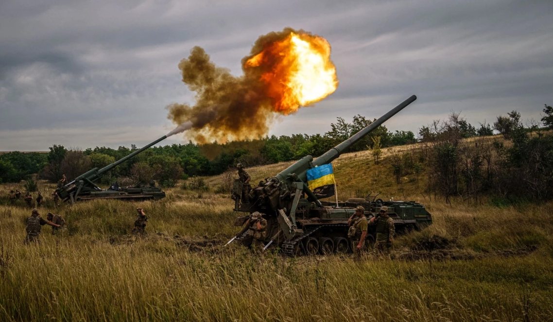 British intelligence: Due to Ukraine's offensive, russia faces choice — to attack or defend