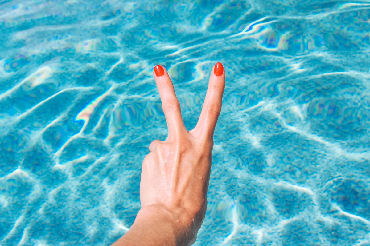How to Remove a Gel Manicure at Home