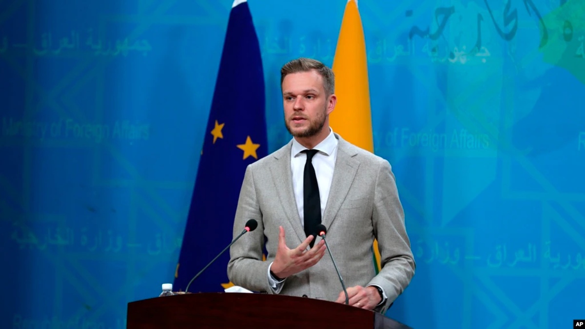 Lithuania to send two batches of armored personnel carriers to Ukraine – FM