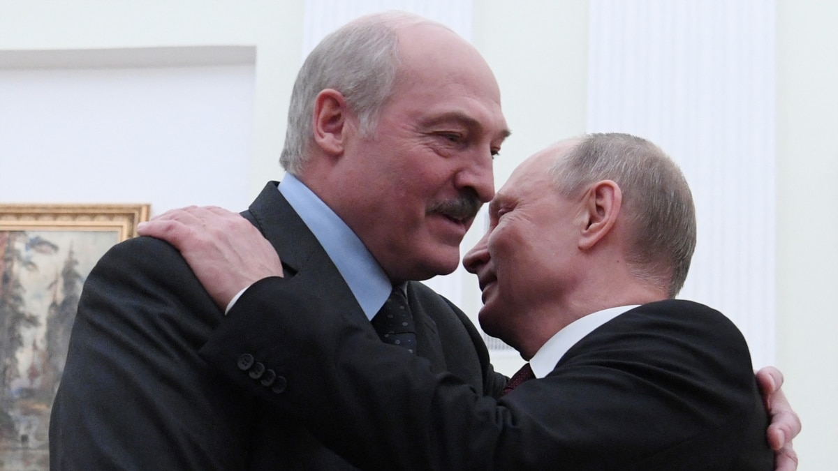 Lukashenka Orders To Get Ready To Impose Martial Law Following Russia's Resignation