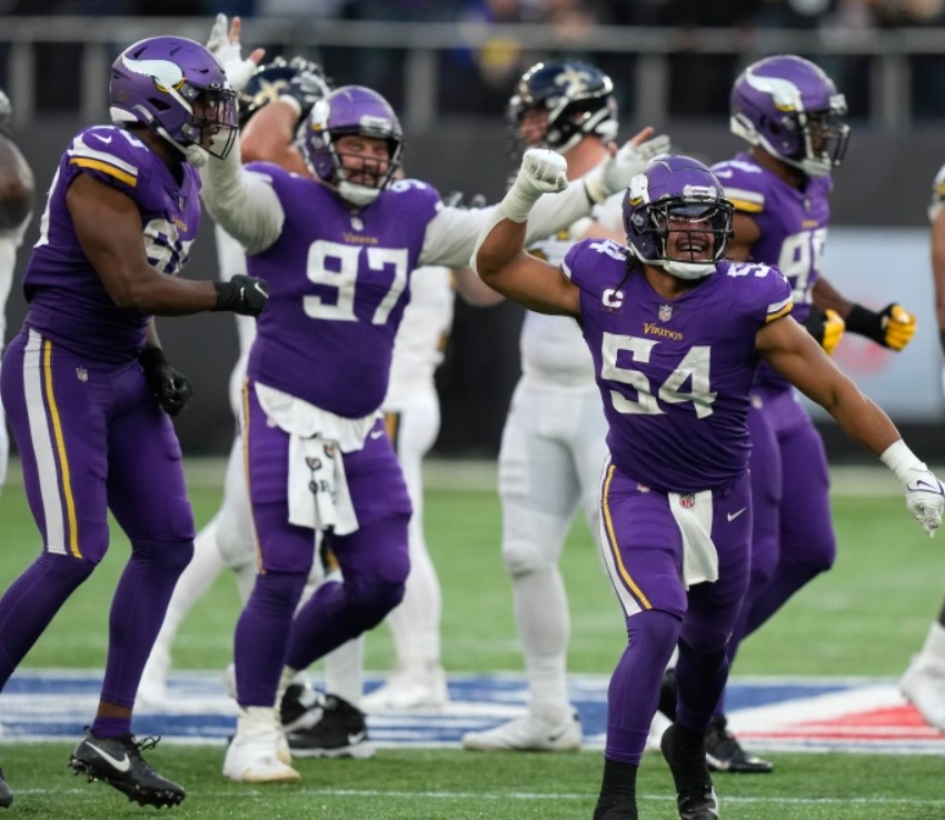The Saints lost on a double-doink field goal, and the replay is unbelievable