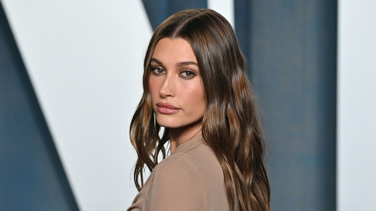 Hailey Bieber's *Chocolate* Glazed Donut Nails Are Even Better Than the Original