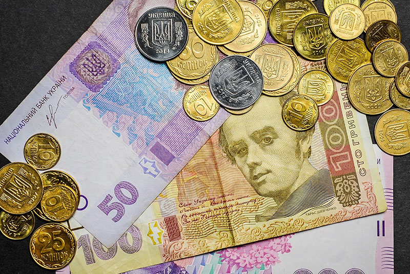 The government will pay UAH 2 200 in aid to people in the just liberated