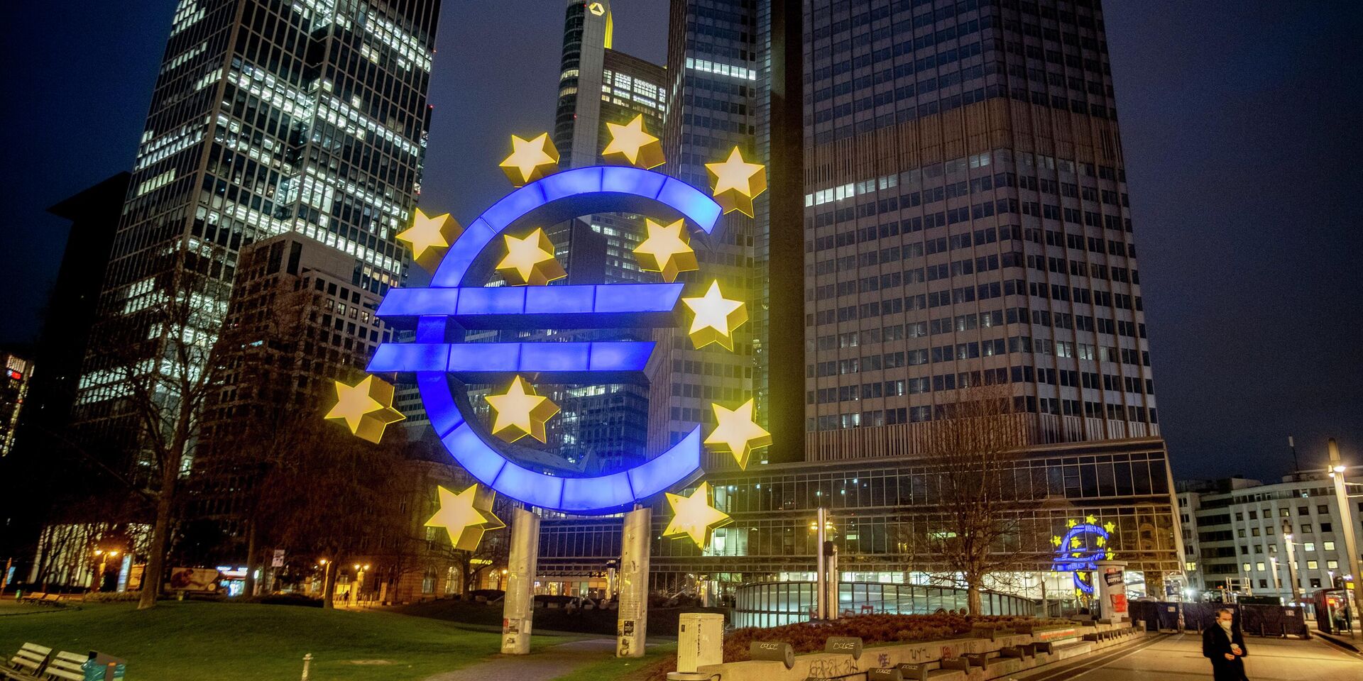 Weakening of European economies encourages strengthening of new currencies - Serhiy Tron