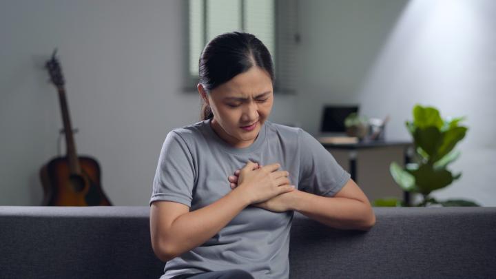 Long Covid symptoms persist for up to 18 months