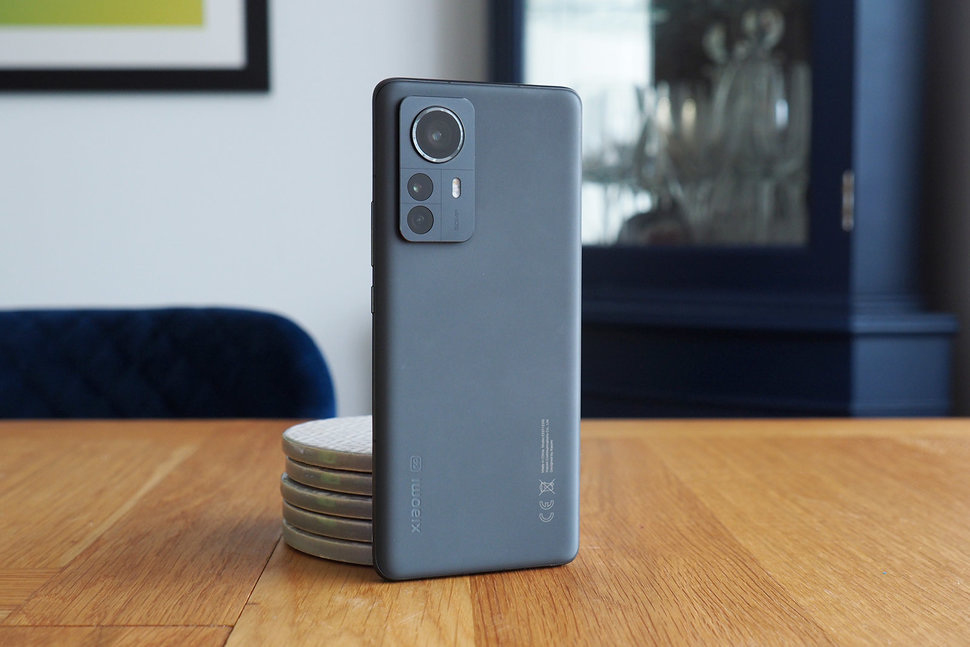 Xiaomi 12 Review: Flagship For Everyone