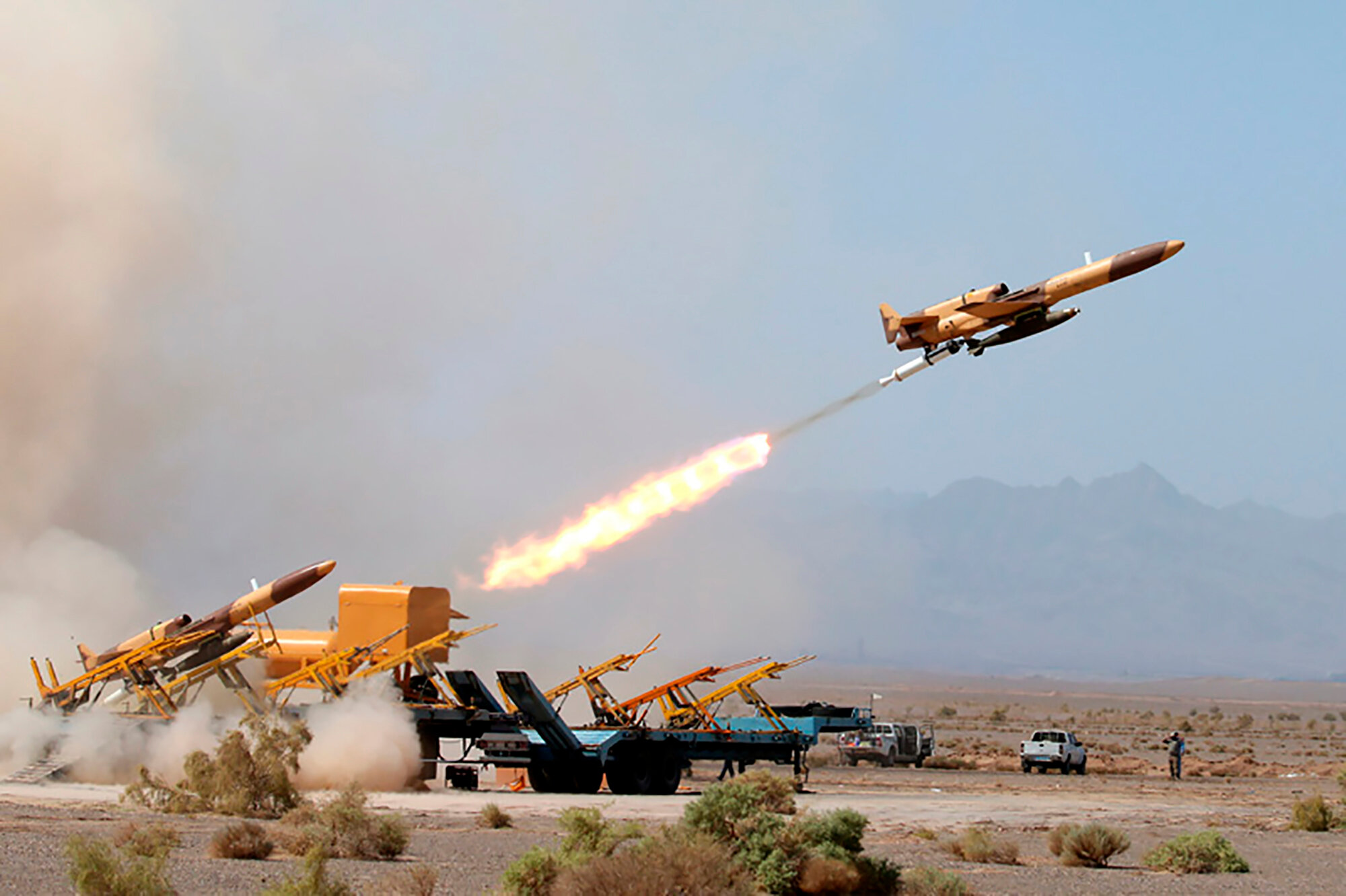 Iran to send missiles and UAVs to Russia, Israel calls for military aid to Ukraine: