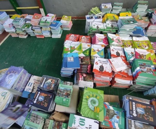 700 Russian textbooks found in de-occupied Kharkiv town
