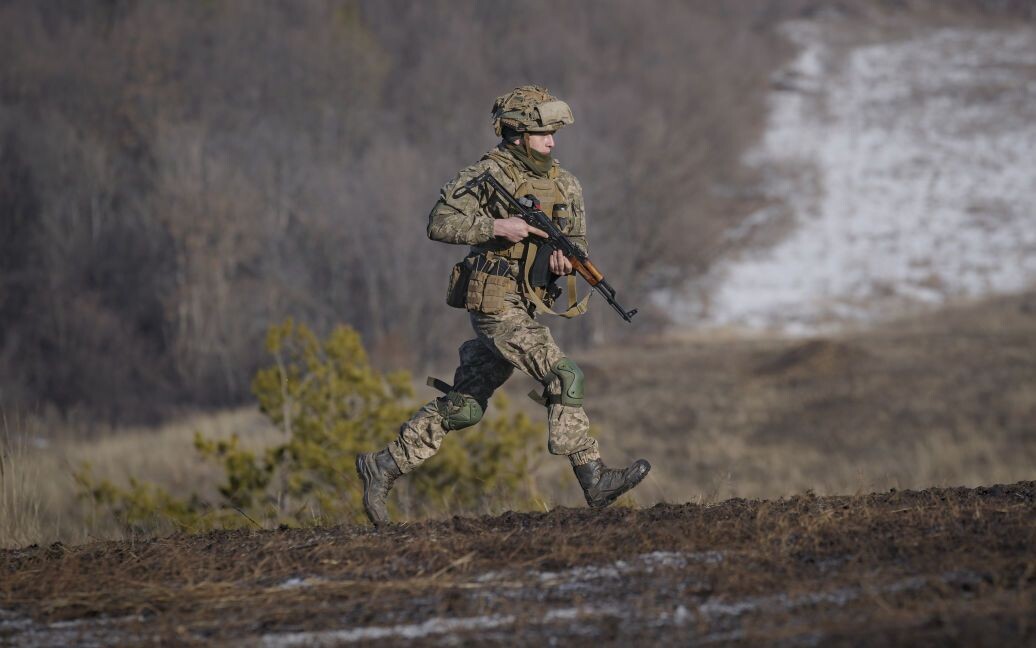 Kakhovka dam mined by Russians partially, Kherson can be recaptured by year's end