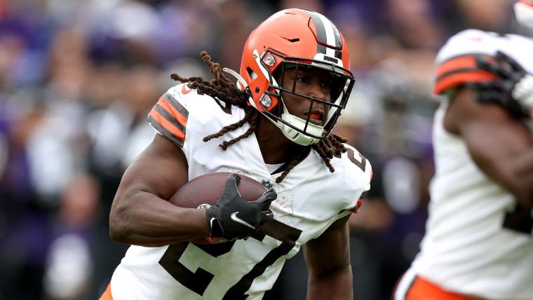 Kareem Hunt, Antonio Gibson among top trade targets for Bills to pursue before deadline