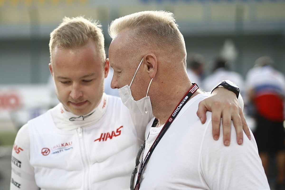 Former Russian F1 driver decided to switch from bolide to a truck