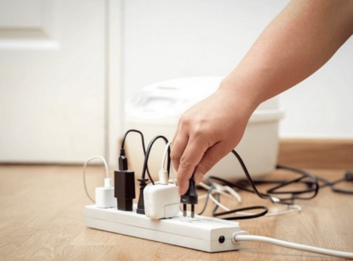 How to correctly turn on household appliances after the restoration of electricity supply?