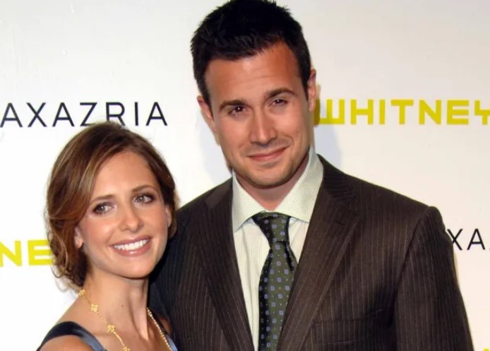 Behold: A Timeline of Sarah Michelle Gellar and Freddie Prinze Jr.'s Super Sweet Relationship