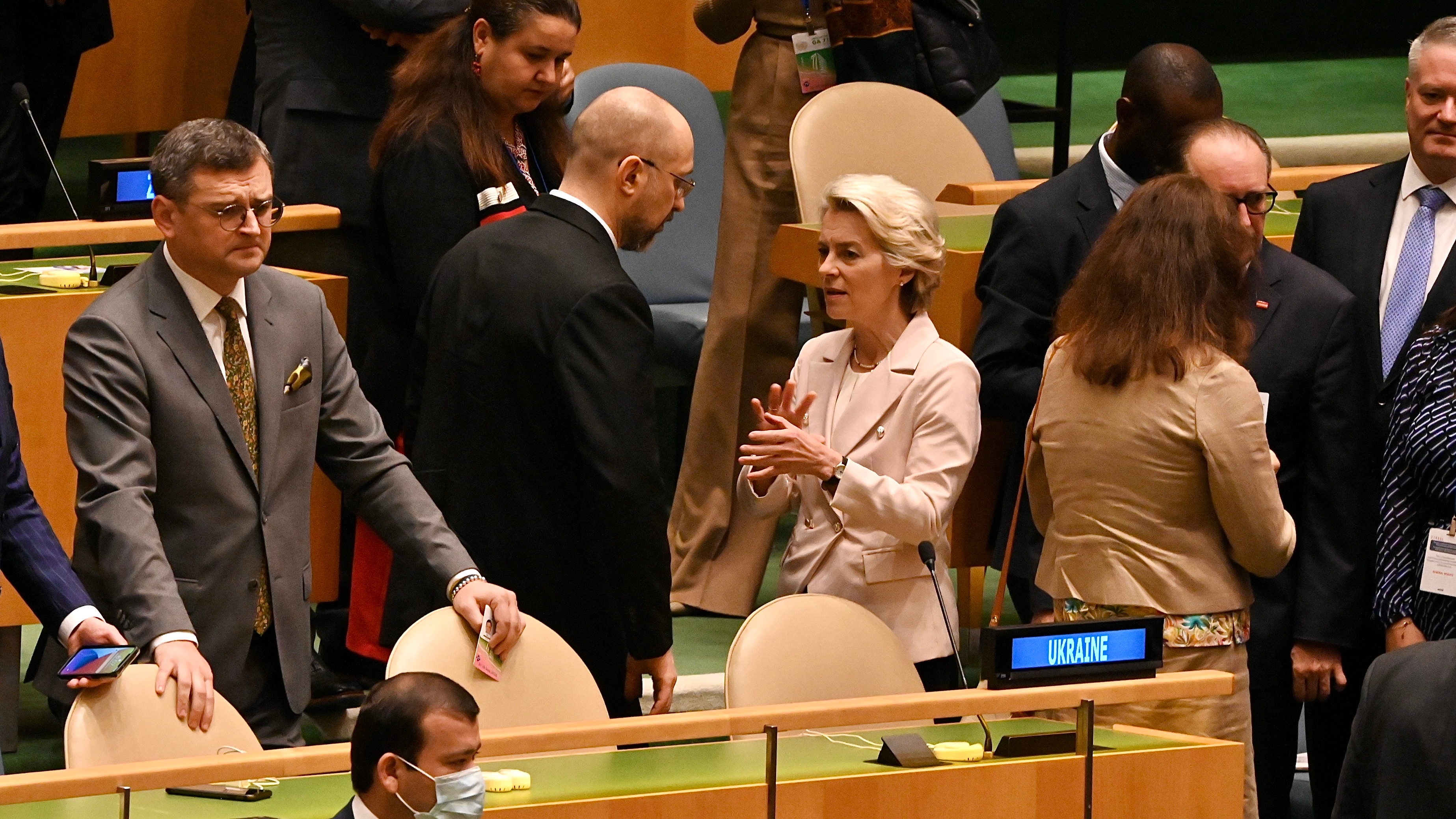 EU deliberating over ninth package of sanctions: individual listings and oil price cap