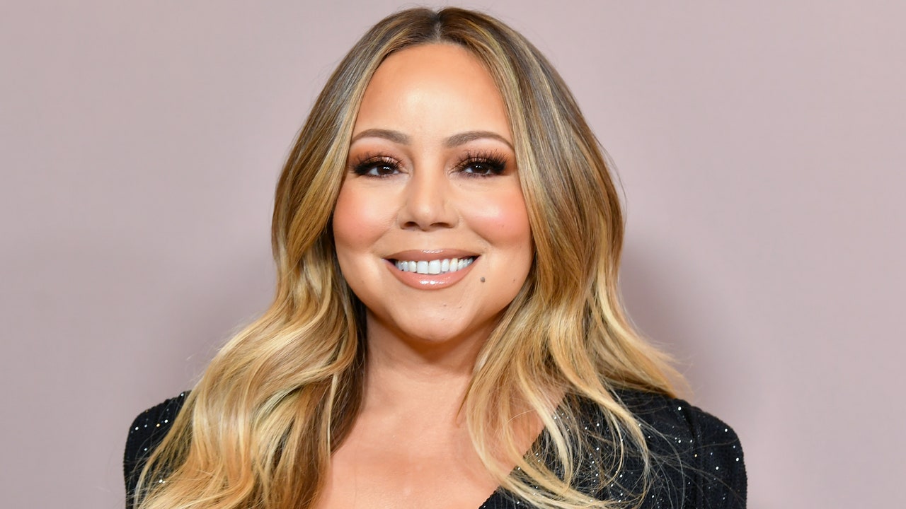 I Never Thought I'd See Mariah Carey With Jet-Black Hair, But Here We Are