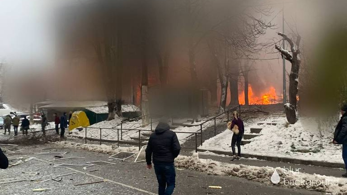 Victims of missile attack in Vyshgorod, Kyiv region reach five people, four multi-storey buildings significantly damaged – regional police chief