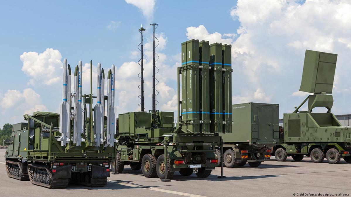 The Bundestag supports the transfer of all necessary weapons to Ukraine, including missile defense