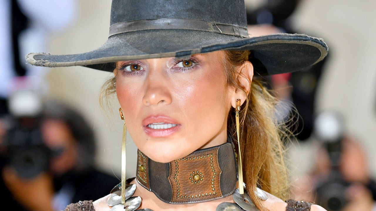 Jennifer Lopez's Latest Pedicure Makes a Strong Case for Bedazzled Toes