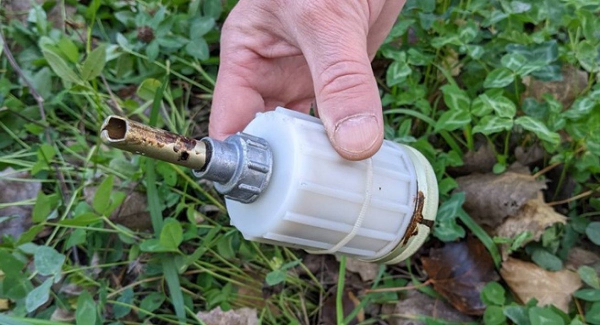 Russian forces use CS gas grenades against Ukrainian troops